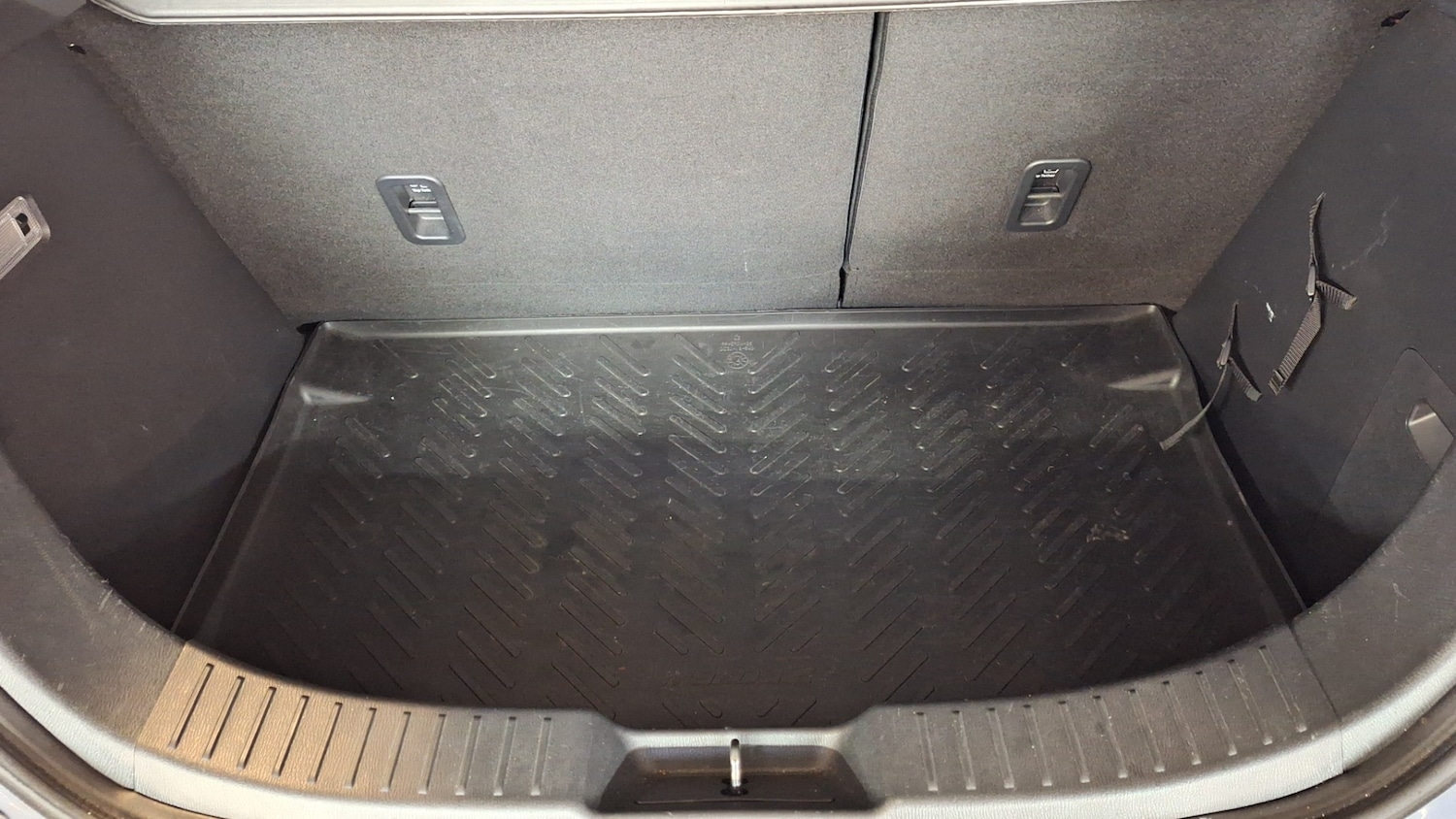 Used Mazda Mazda2 2015 for sale - 76808377: Photo 8