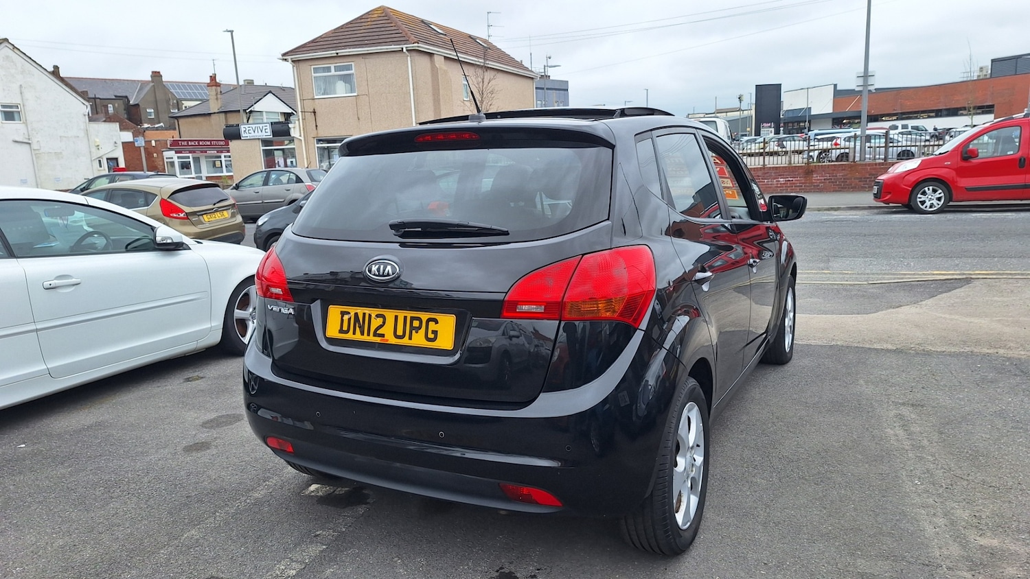 Used Kia Venga 2012 for sale - 76663327: Photo 4