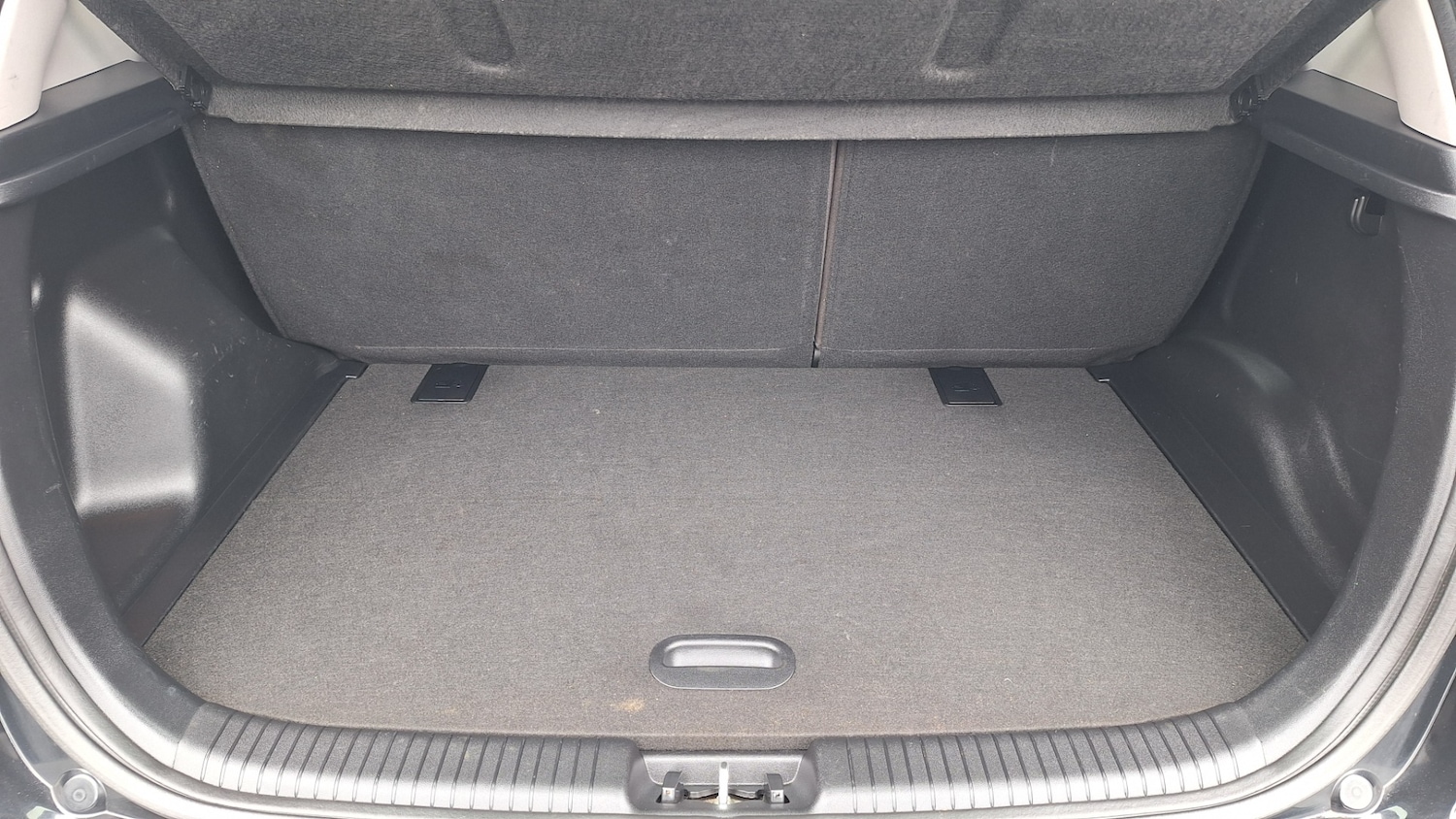 Used Kia Venga 2012 for sale - 76663327: Photo 8