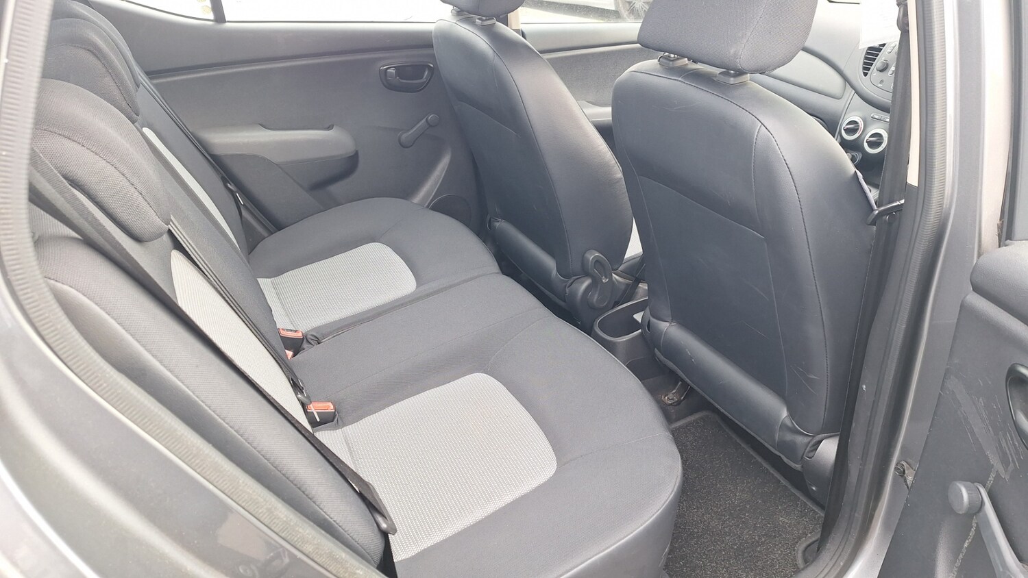 Used Hyundai i10 2009 for sale - 75641345: Photo 7
