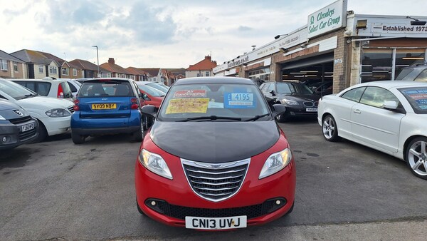 Used Chrysler Ypsilon 2013 for sale - 74100657: Photo 1