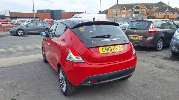 Used Chrysler Ypsilon 2013 for sale - 74100657: Photo 5