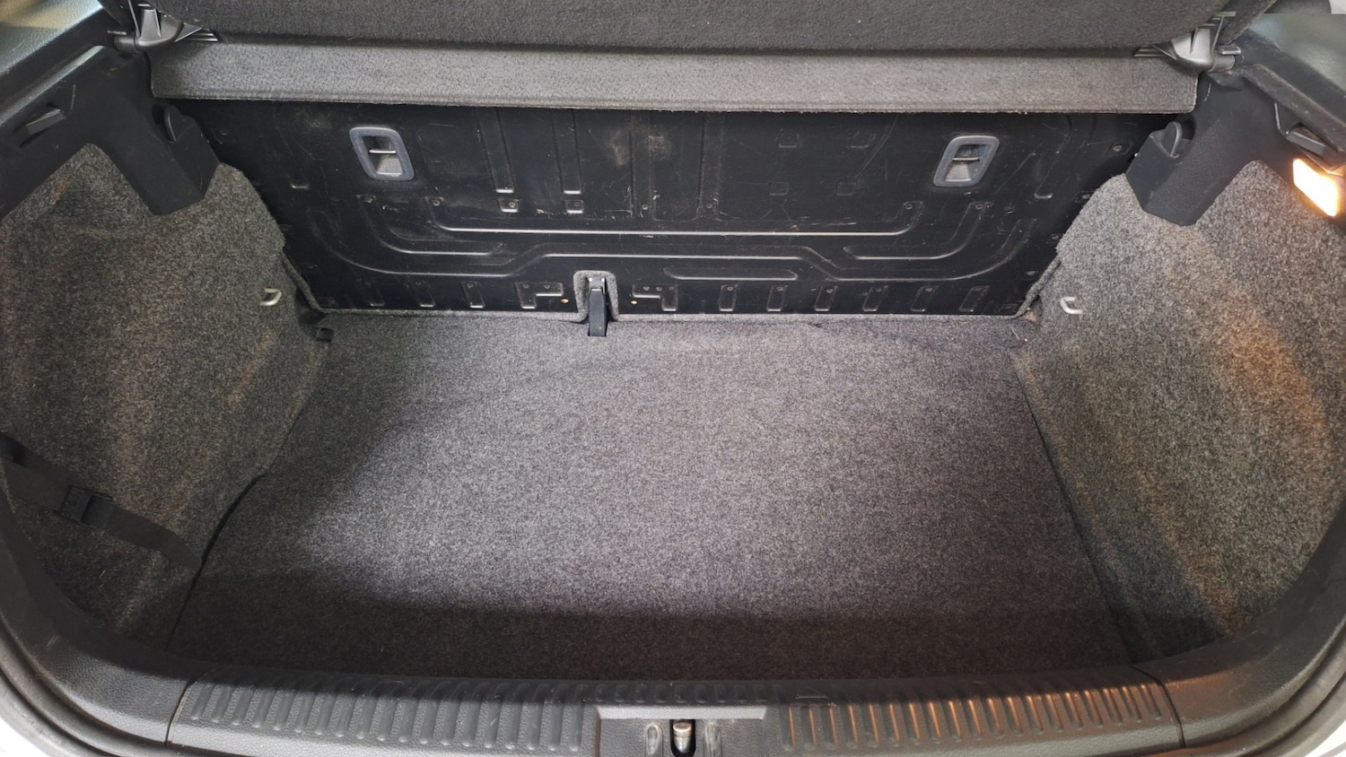 Used Volkswagen Polo 2012 for sale - 78038642: Photo 8