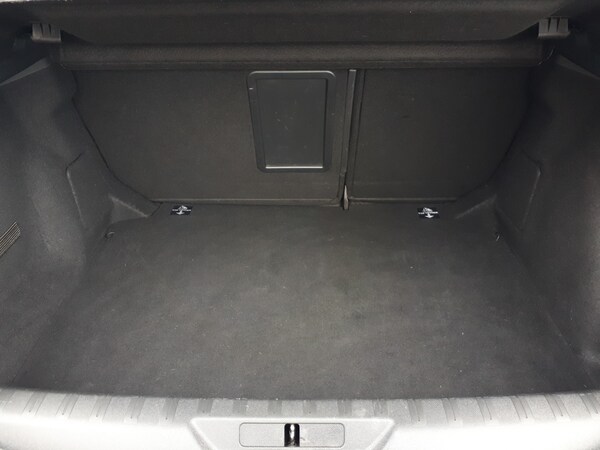 Used Peugeot 308 2017 for sale - 74282324: Photo 8