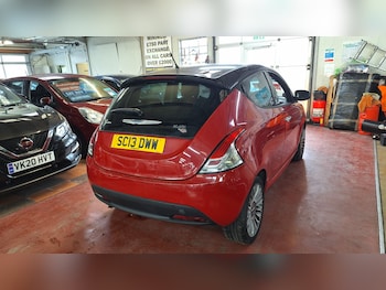 Used Chrysler Ypsilon 2013 for sale - 77058473: Photo