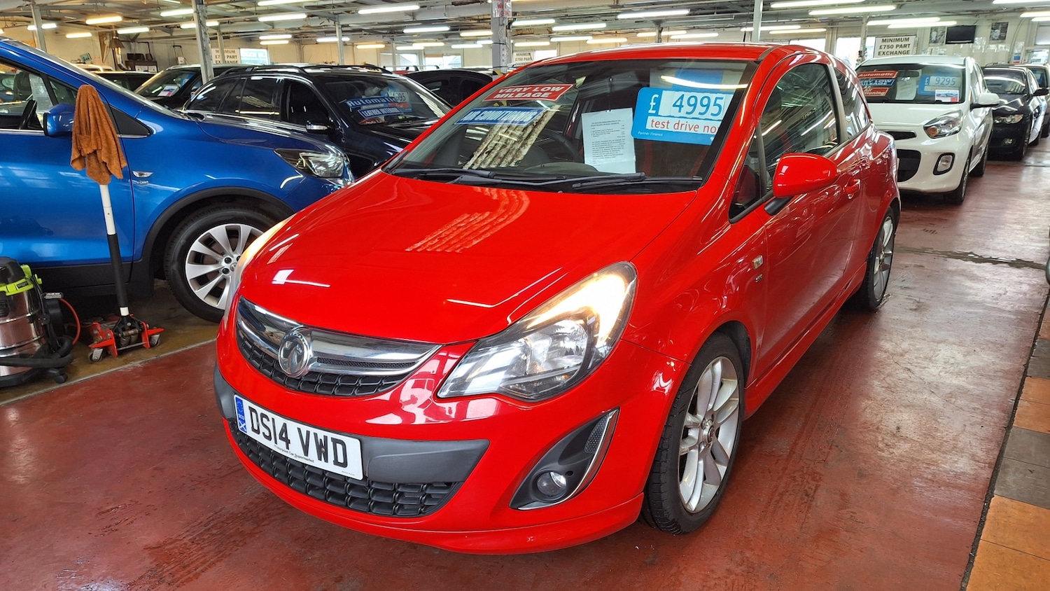Used Vauxhall Corsa 2014 for sale - 76662882: Photo 2