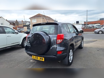 Used Toyota RAV4 2006 for sale - 76452460: Photo