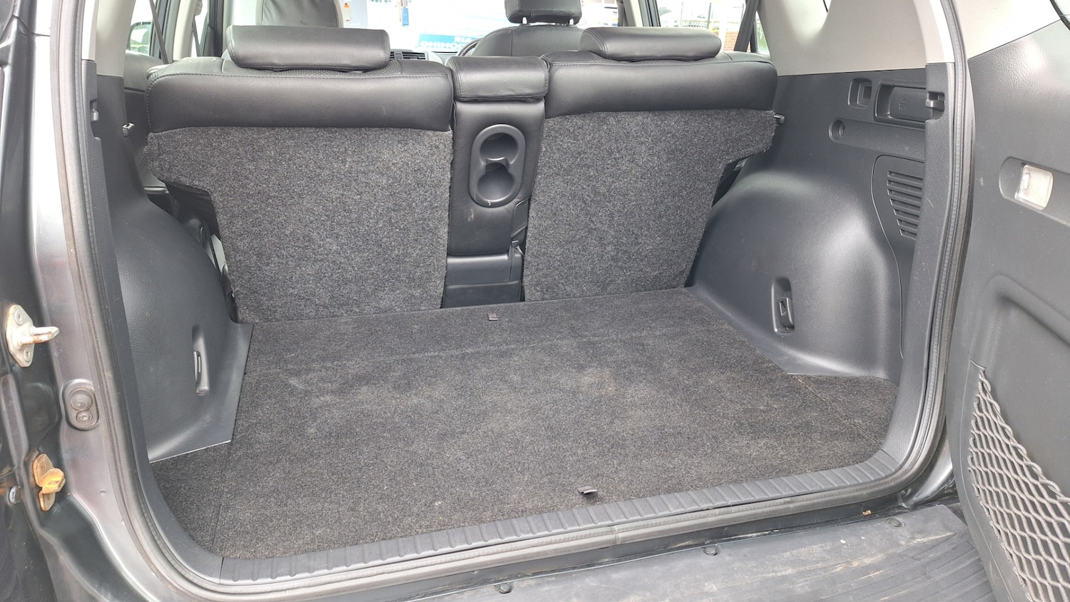 Used Toyota RAV4 2006 for sale - 76452460: Photo 8