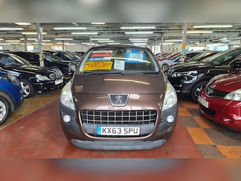Peugeot - 3008
