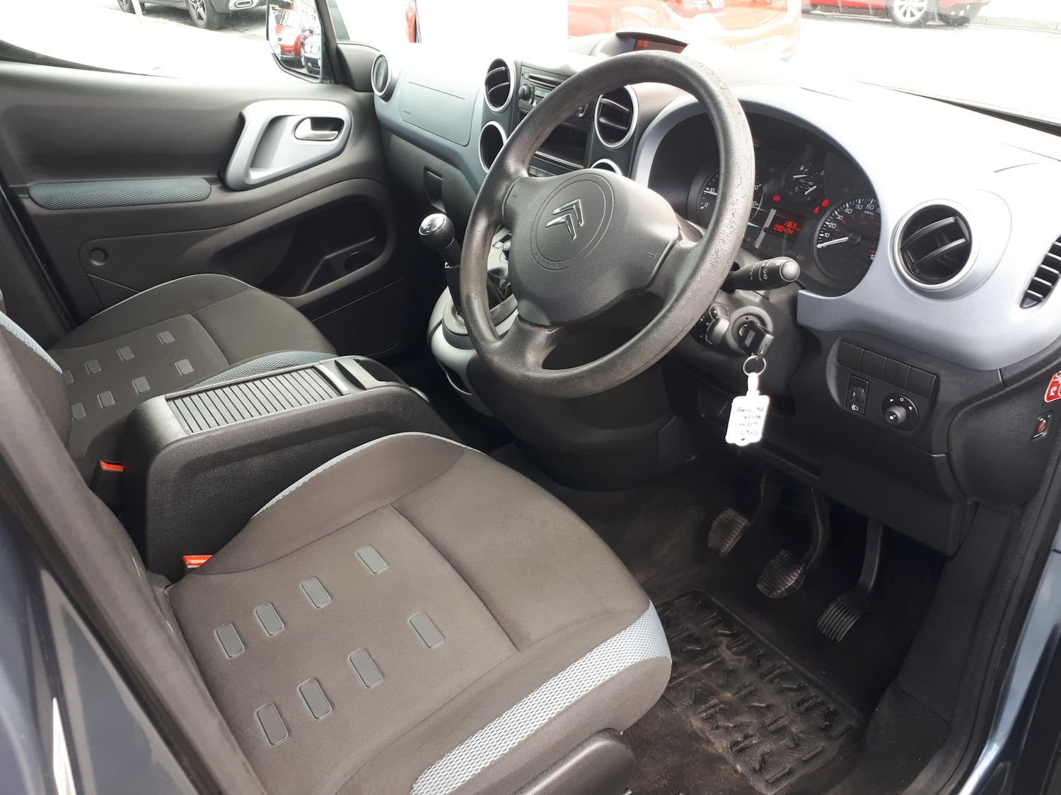 Used Citroen Berlingo Multispace 2011 for sale - 76450500: Photo 6