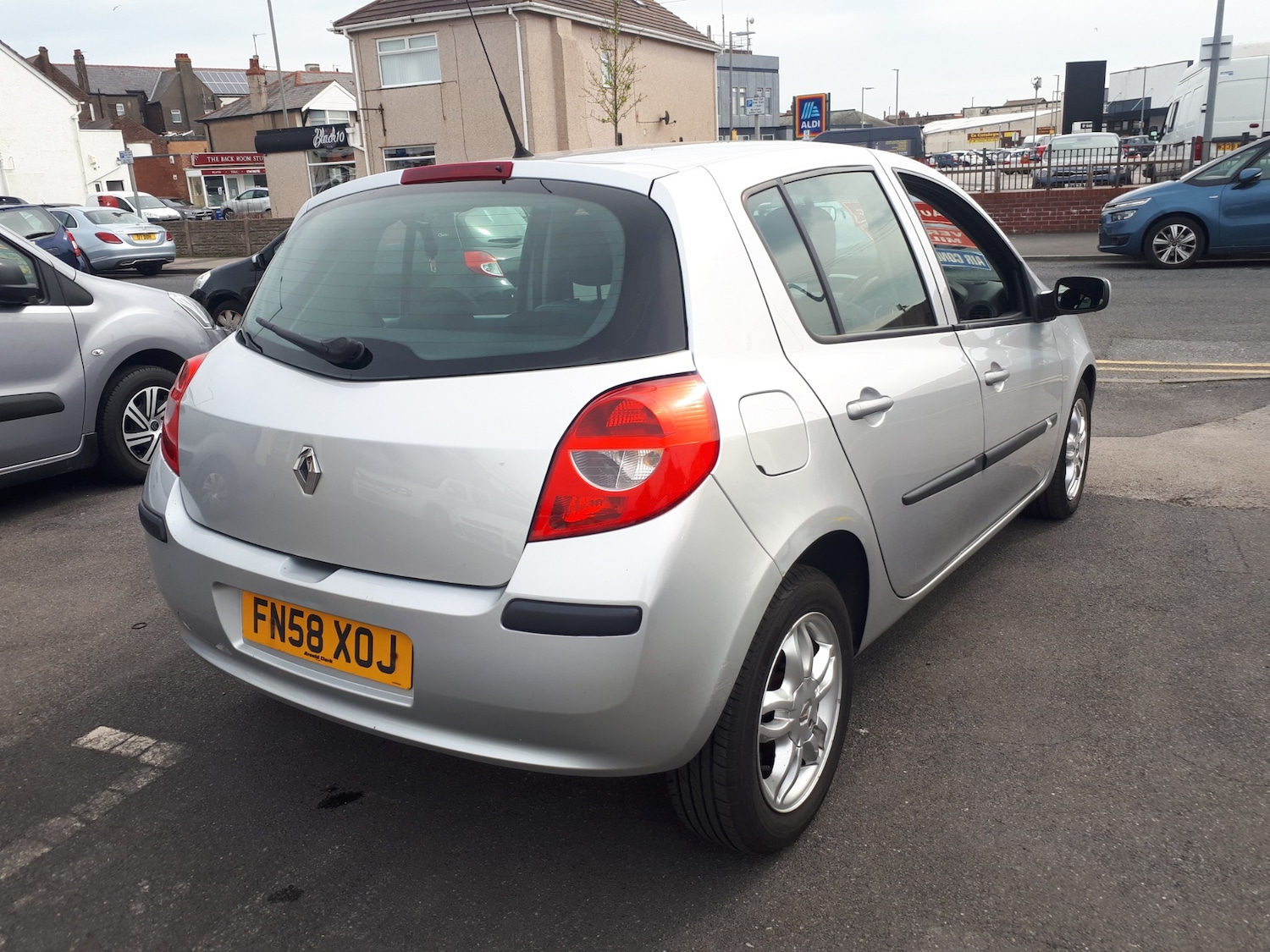 Used Renault Clio 2008 for sale - 78133648: Photo 4