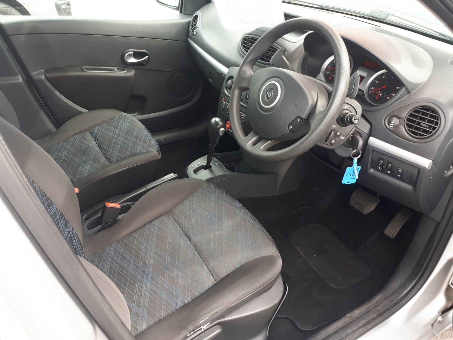 Used Renault Clio 2008 for sale - 78133648: Photo 6