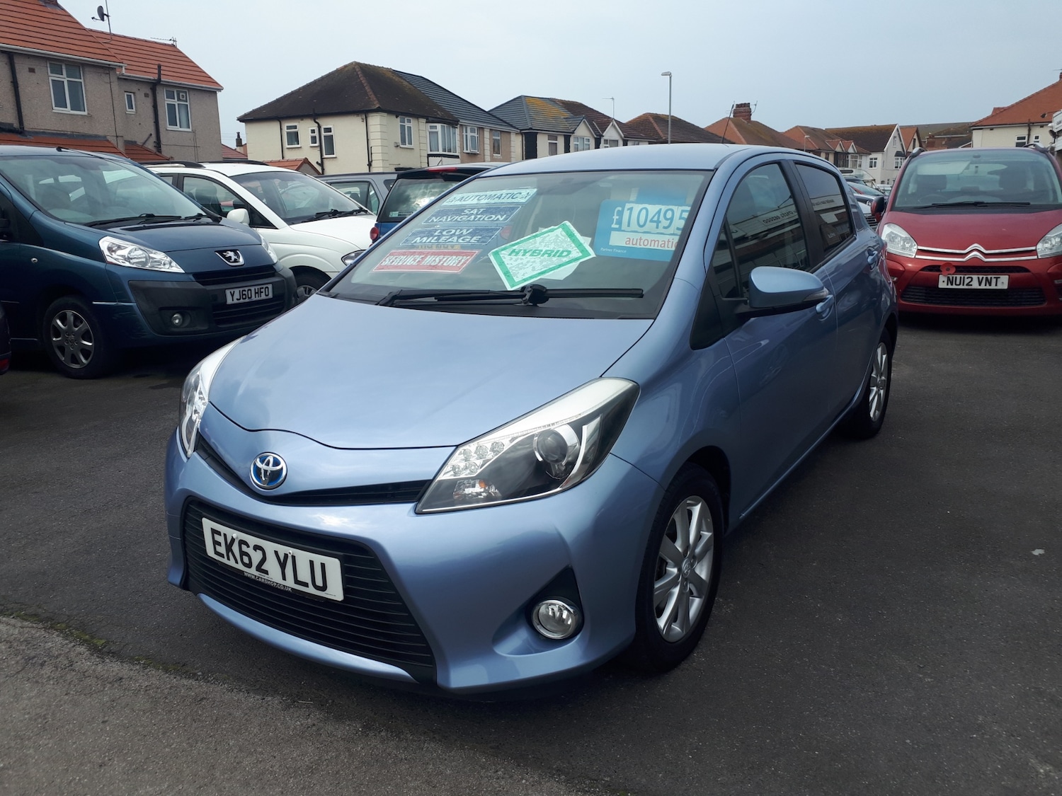 Used Toyota Yaris 2012 for sale - 76478260: Photo 2