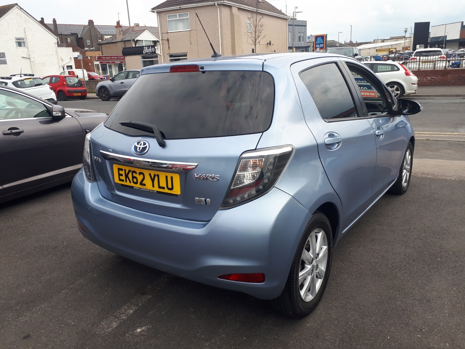 Used Toyota Yaris 2012 for sale - 76478260: Photo 4