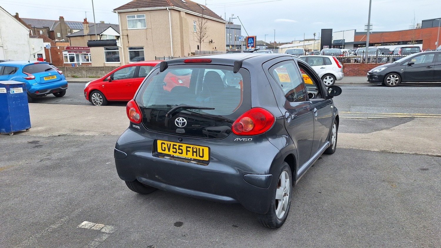 Used Toyota AYGO 2005 for sale - 76452480: Photo 4