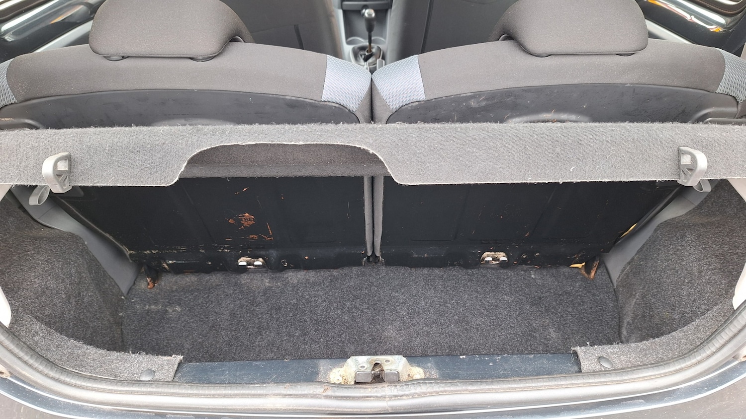 Used Toyota AYGO 2005 for sale - 76452480: Photo 8