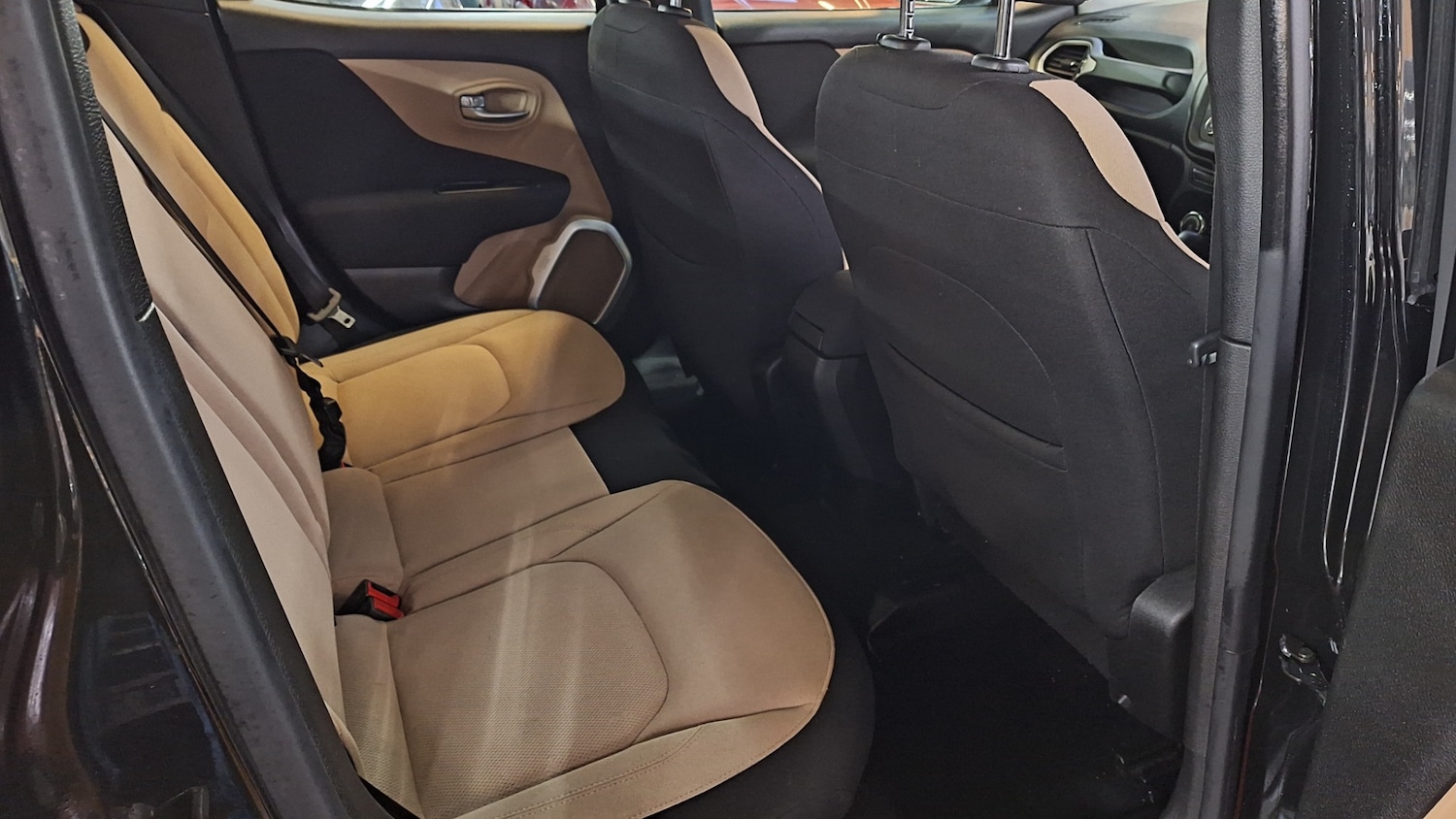 Used Jeep Renegade 2016 for sale - 76807307: Photo 7