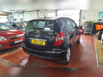 Used Mercedes-Benz A-Class 2012 for sale - 79043593: Photo
