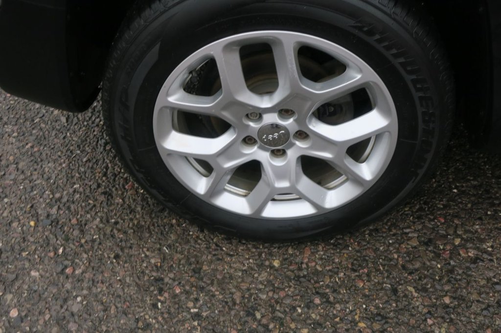 Used Jeep Renegade 2015 for sale - 77212506: Photo 9