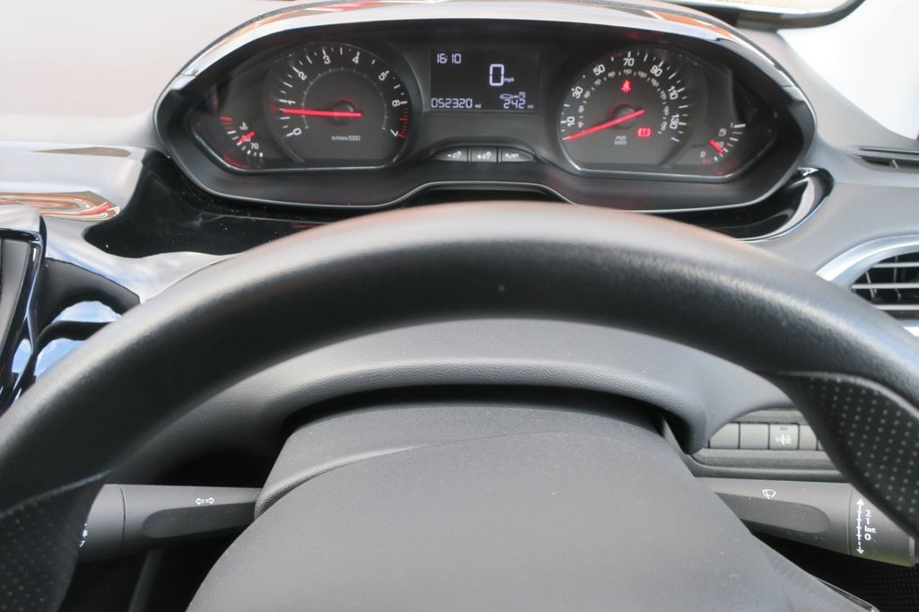 Used Peugeot 208 2013 for sale - 76386291: Photo 19