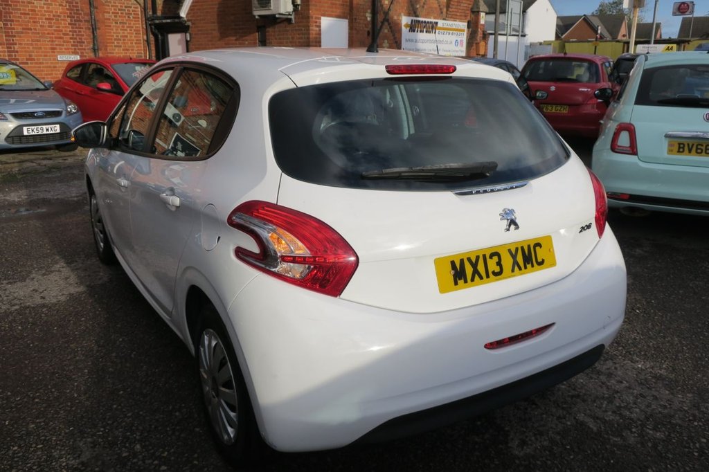Used Peugeot 208 2013 for sale - 76386291: Photo 4