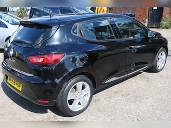 Used Renault Clio 2015 for sale - 79631839: Photo