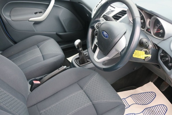 Used Ford Fiesta 2010 for sale - 74796020: Photo 11