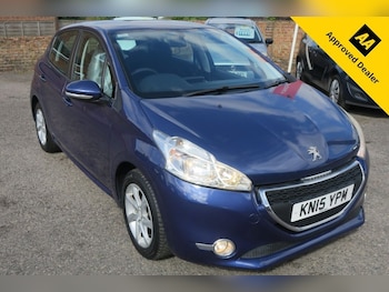 Used Peugeot 208 2015 for sale - 79046165: Photo