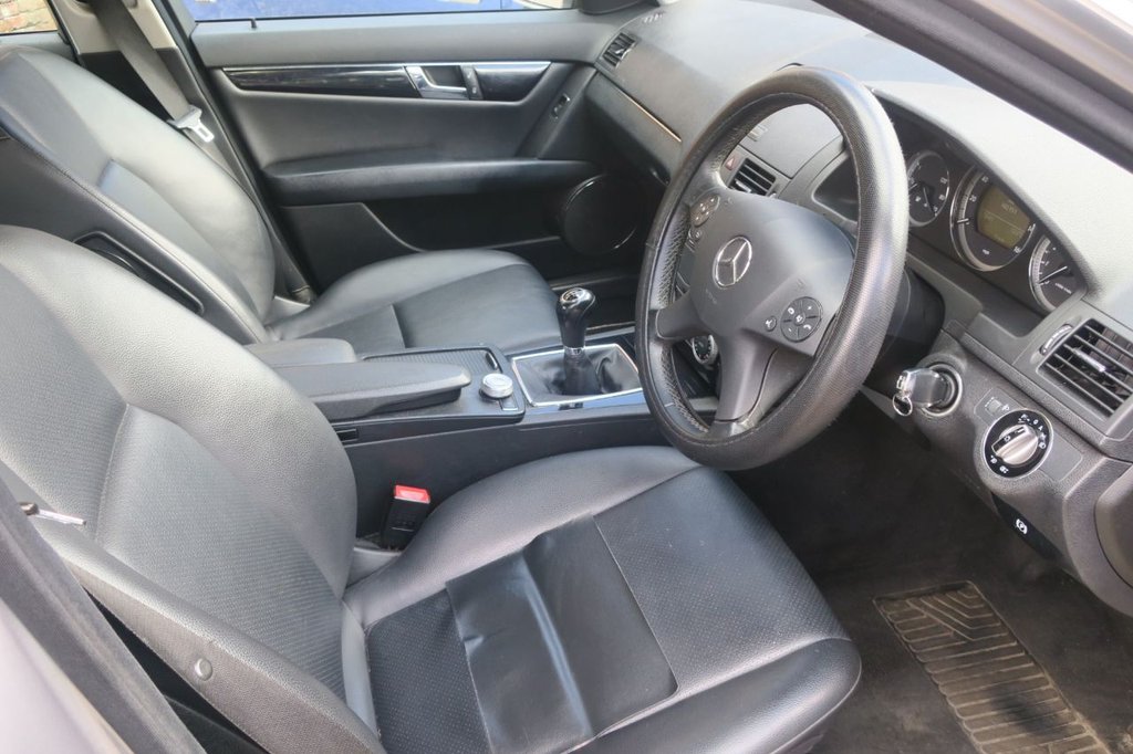 Used Mercedes-Benz C Class 2009 for sale - 77835807: Photo 6
