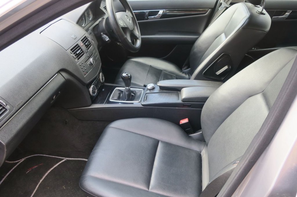 Used Mercedes-Benz C Class 2009 for sale - 77835807: Photo 7