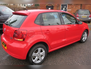 Used Volkswagen Polo 2013 for sale - 78330030: Photo