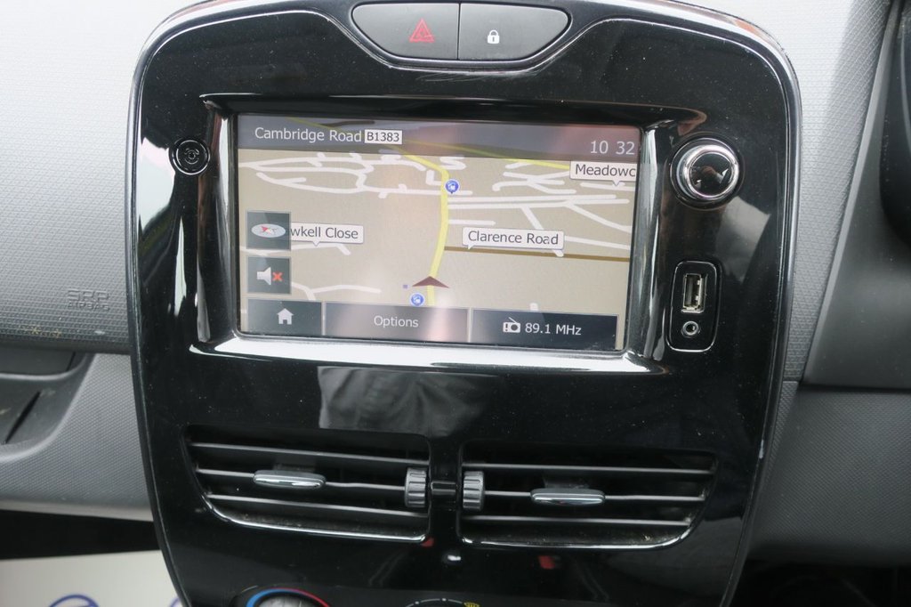 Used Renault Clio 2013 for sale - 77313183: Photo 16