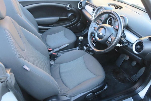 Used MINI Convertible 2015 for sale - 74237227: Photo 14