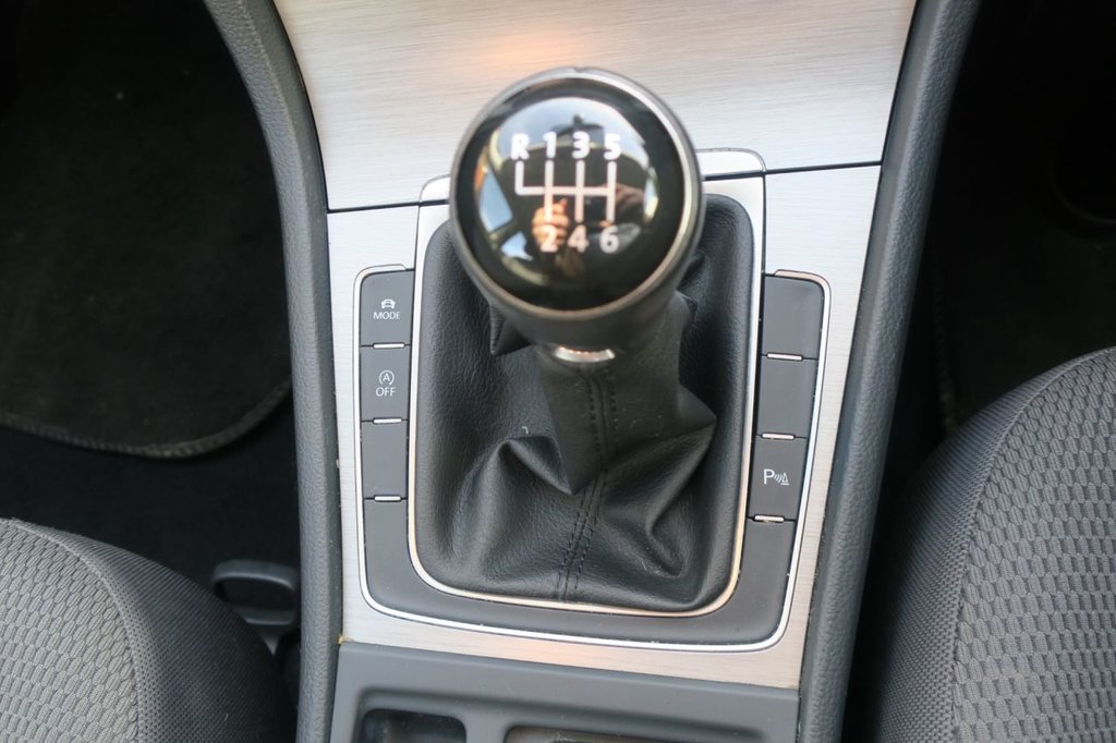 Used Volkswagen Golf 2015 for sale - 77720089: Photo 17