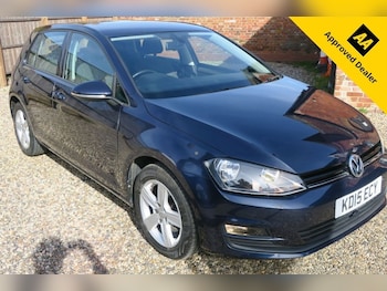 Used Volkswagen Golf 2015 for sale - 77720089: Photo