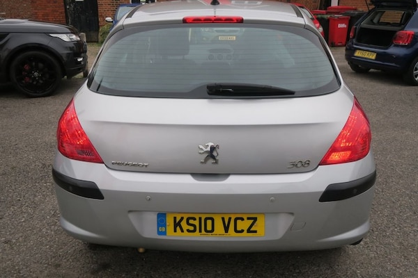 Used Peugeot 308 2010 for sale - 76267027: Photo 10