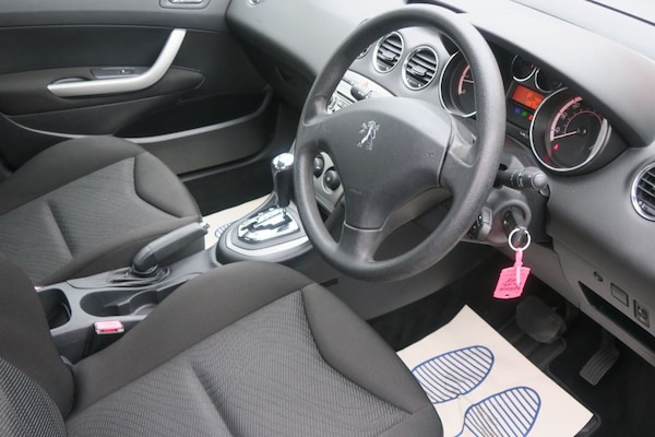 Used Peugeot 308 2010 for sale - 76267027: Photo 11