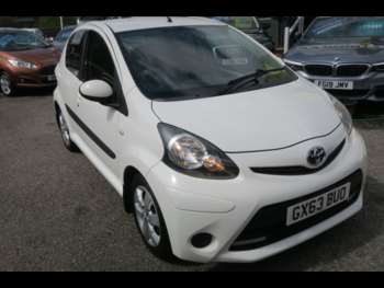 2013 (63) - 1.0 VVT-i Hatchback 5dr Petrol Manual Euro 5 (67 ps) SERVICE HISTORY