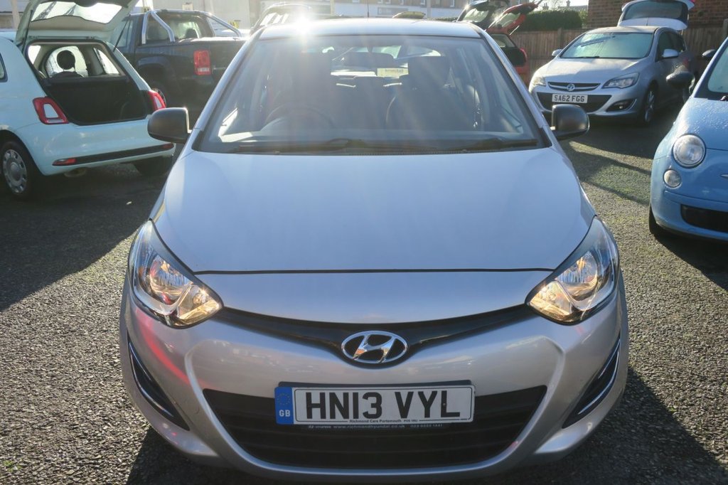 Used Hyundai i20 2013 for sale - 76711044: Photo 8