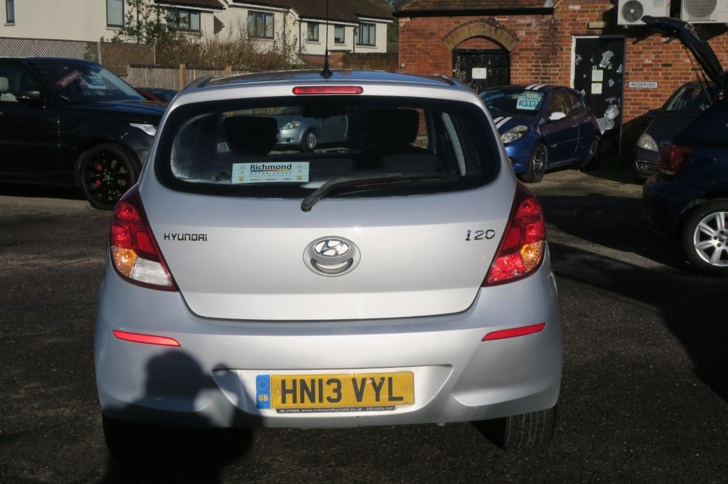 Used Hyundai i20 2013 for sale - 76711044: Photo 9