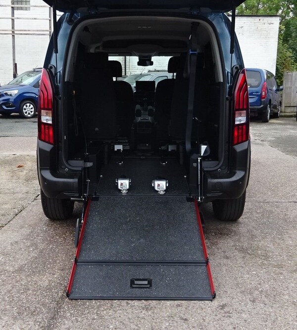Used Peugeot Rifter 2025 for sale - 76048254: Photo 10
