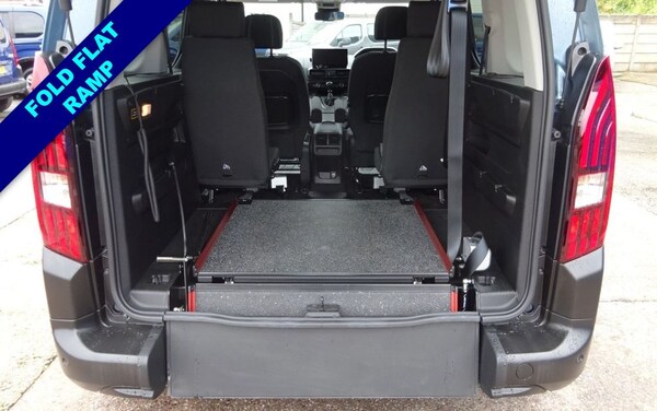 Used Peugeot Rifter 2025 for sale - 76048254: Photo 19