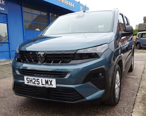 Used Peugeot Rifter 2025 for sale - 76048254: Photo 27