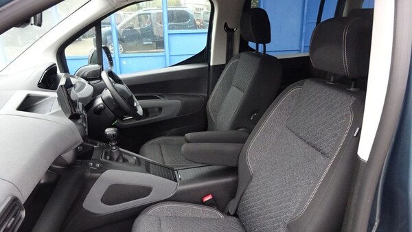 Used Peugeot Rifter 2025 for sale - 76048254: Photo 29