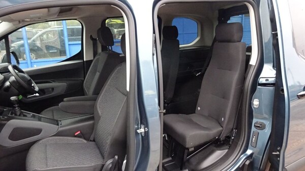 Used Peugeot Rifter 2025 for sale - 76048254: Photo 31
