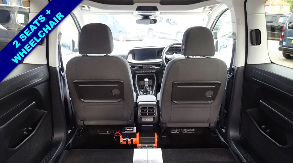 Used Ford Tourneo Connect 2023 for sale - 76048229: Photo 2
