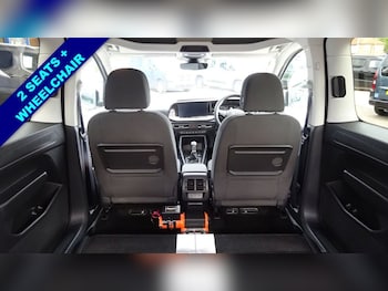 Used Ford Tourneo Connect 2023 for sale - 76048229: Photo 2