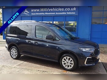 Used Ford Tourneo Connect 2023 for sale - 76345251: Photo