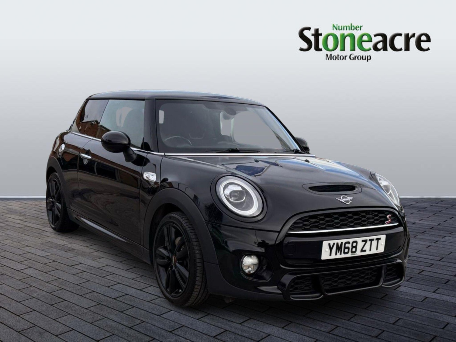 Used MINI Hatch 2018 for sale - 76772260: Photo 1
