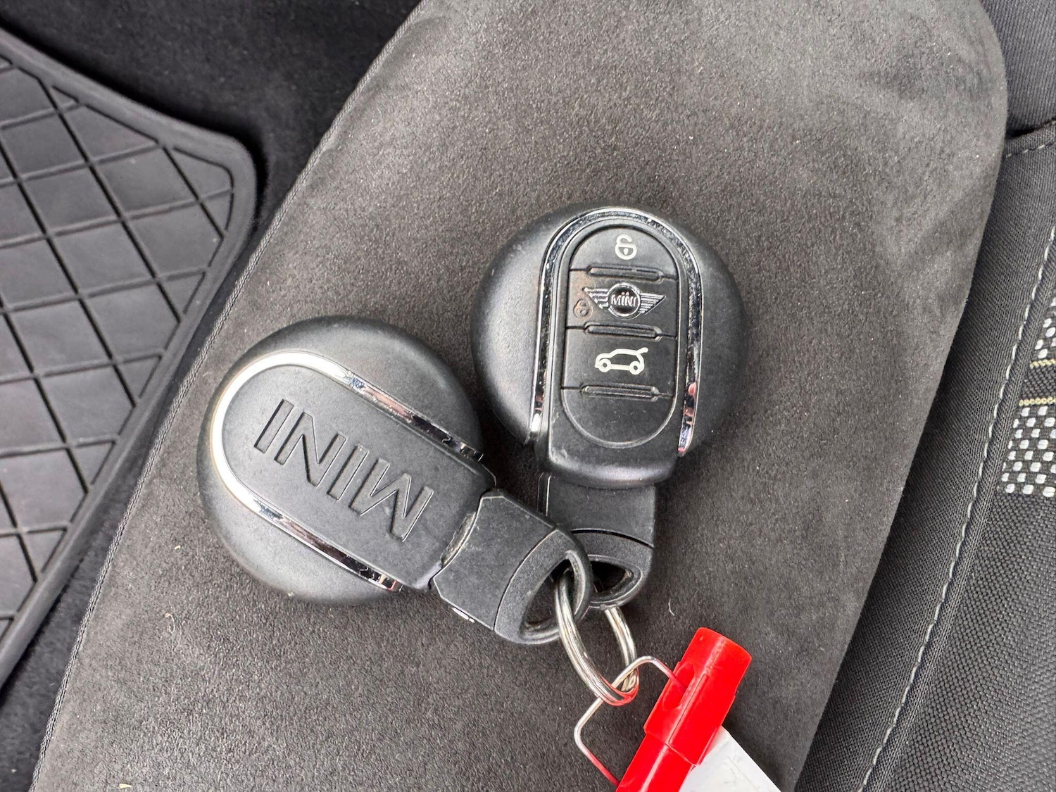 Used MINI Hatch 2018 for sale - 76772260: Photo 21